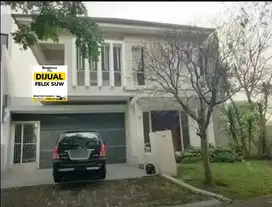 Jual Rumah 2 lt  Waterfront Citraland