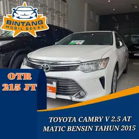 TOYOTA CAMRY V 2.5 AT AUTOMATIC 2500 CC BENSIN TAHUN 2015.
