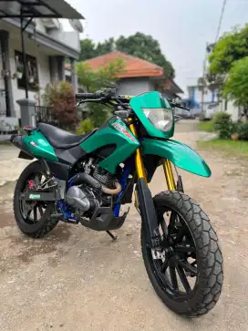 benelli python 200cc supermoto
