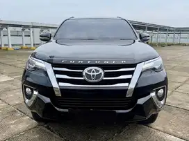 [DP 15JT] TOYOTA FORTUNER VRZ AT DIESEL 2017 HITAM TT 2016