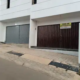 TOKO BARU DISEWAKAN