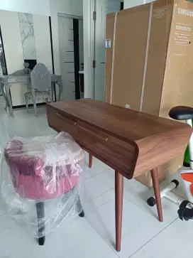 Meja Rias + kursi