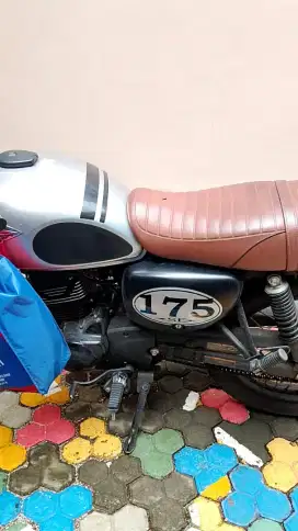 MOTOR BEKAS KAWASAKI,,,W 175 SE