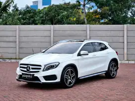 LOW ODO Mercedes-Benz GLA200 2015