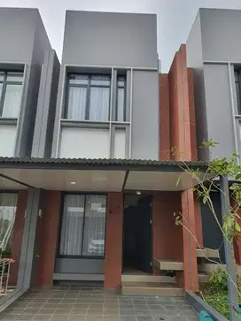 Rumah Full Furnish depan Pintu Tol BSD City