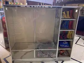 DI JUAL ESTALASE BAJU GANTUNGAN TANPA PINTU