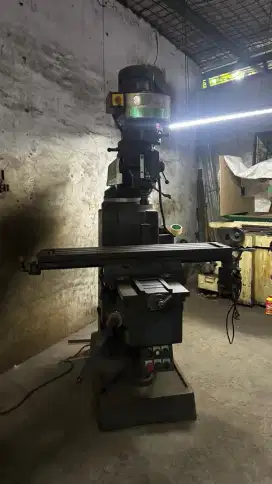 Dijual Mesin Milling