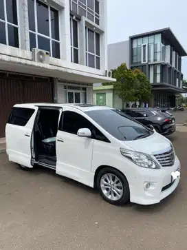 Toyota Alphard 2010 Bensin