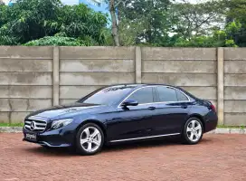Super LOW ODO Mercedes-Benz E250 Avsngarde2017