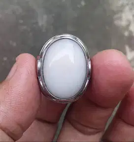 Batu Akik Putih kristal