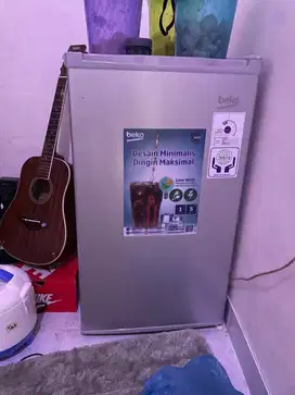 Kulkas murah dingin masih wangi