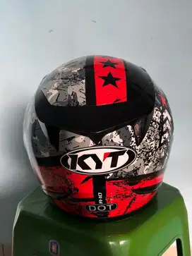 Helm KYT like new