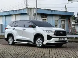 Toyota Innova Zenix Hybrid Modelista 2023 Matic