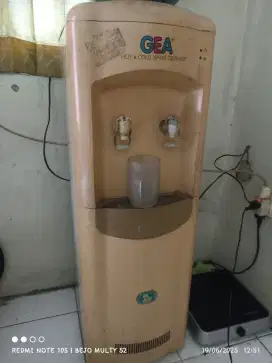 Dispenser HOT DAN COOL