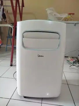 AC Portable Midea Tipe Terbaru 1PK Kondisi 98% Baru 12 Jam Pakai