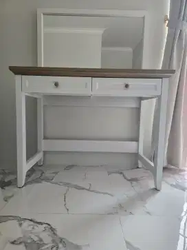 Meja Rias Decorumah
