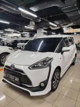 Toyota Sienta Q 2016