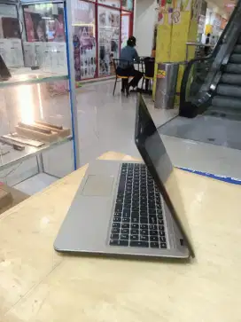 REDY ASUS X540L 
PROSESOR INTEL CORI 3 GEN 4
RAM 4GB 
HDD 1TB 
KEYBOAR