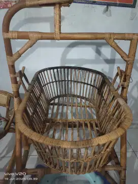 Ayunan rotan, kuda2an rotan, baby Walker