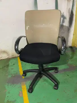 kursi kantor merk morelli