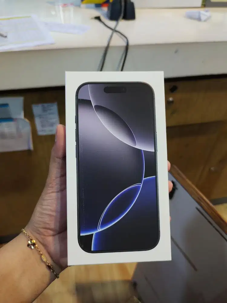 Iphone 16 pro max garansi resmi, promo cicilan 0%
