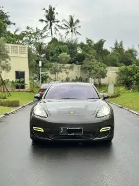 Porsche panamera turbo 2010