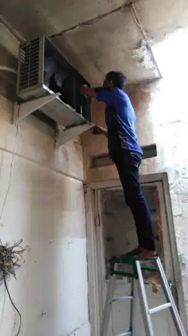 Menerima jasa AC bocor air / Pasang AC ke rumah