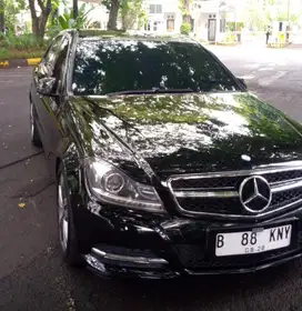 Mercedes Benz C200 CGI W204 2013