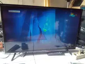 Tv led 32 inch panasonic+stb normal siap tonton nego tipis