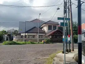 Rumah HOOK Wisma Mukti Siap Huni Row 4 Mobil