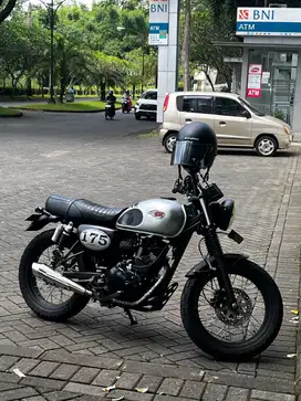 Kawasaki W175 SE Silver Full Modif