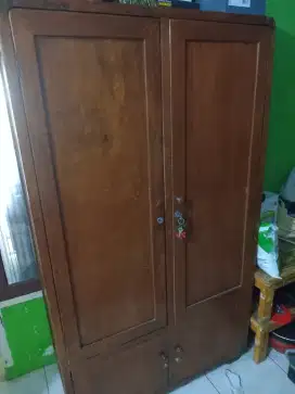 Di jual lemari Jati Jadul