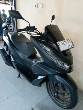HONDA PCX ABS 2024 KM 2800 GOOD CONDITION
