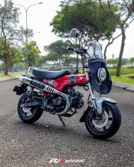 Honda Dax ST 125 Nik 2023 Warna Merah Km 2000an