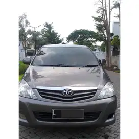 Toyota Kijang Innova 2009 Bensin