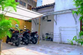 Kost pria radio dalam