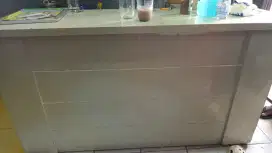 Meja kantor leter, L