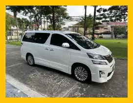 CASH Toyota Vellfire Alphard ZG PREMIUM SOUND 2013 Plat B 1 Nopil