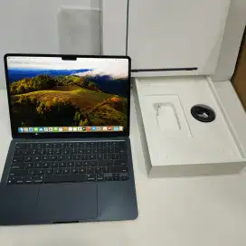 MacBook Air M2 13 inch 8/256GB Second iBox Mulus Original