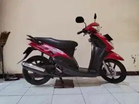 Yamaha Mio smile warna merah 2009 velg racing