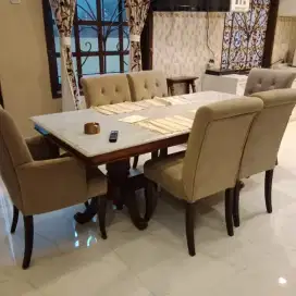 Meja Marmer Elegan Gaya Modern