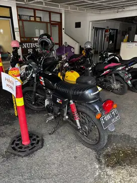 Kawasaki W175 TR