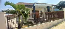 Dijual Rumah Di Padalarang Bandung Barat, Nyaman Bernuansa Villa