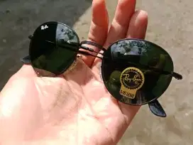 Kacamata Rayban bulat