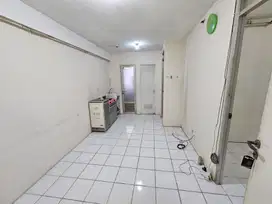 Di Sewakan Unit Apartemen Tower Dahlia Lt. 2, 2 BR Kosongan