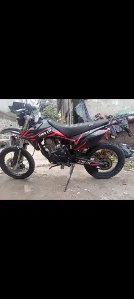 Moto viar DB 150