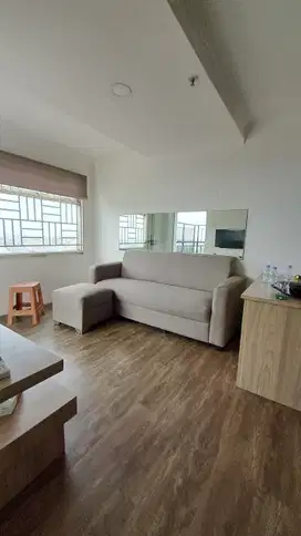 Disewakan unit 2 bed room tipe 56m baru renov ada mesin cuci