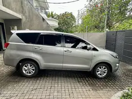 Toyota kijang innova 2.0G AT