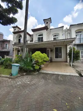 DIJUAL RUMAH CANTIK TAMAN SPAIN LIPPO UTARA