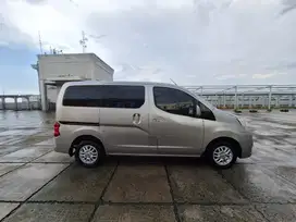 NISSAN EVALIA HWS 1.5 AT PROSES KREDIT 7JT 2014